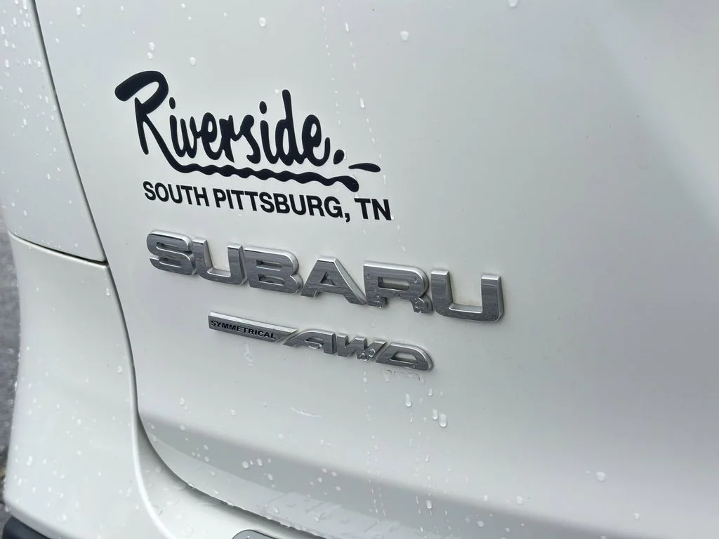 Used 2022 White Subaru Touring image 36