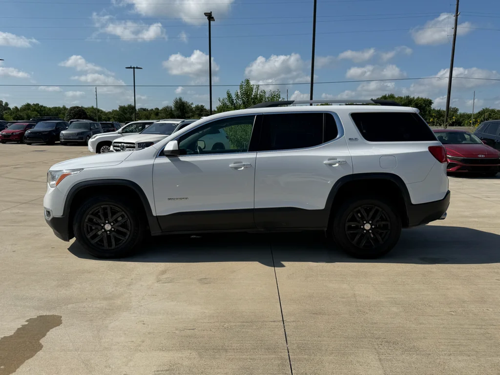 Used 2019 Summit White GMC SLT image 2