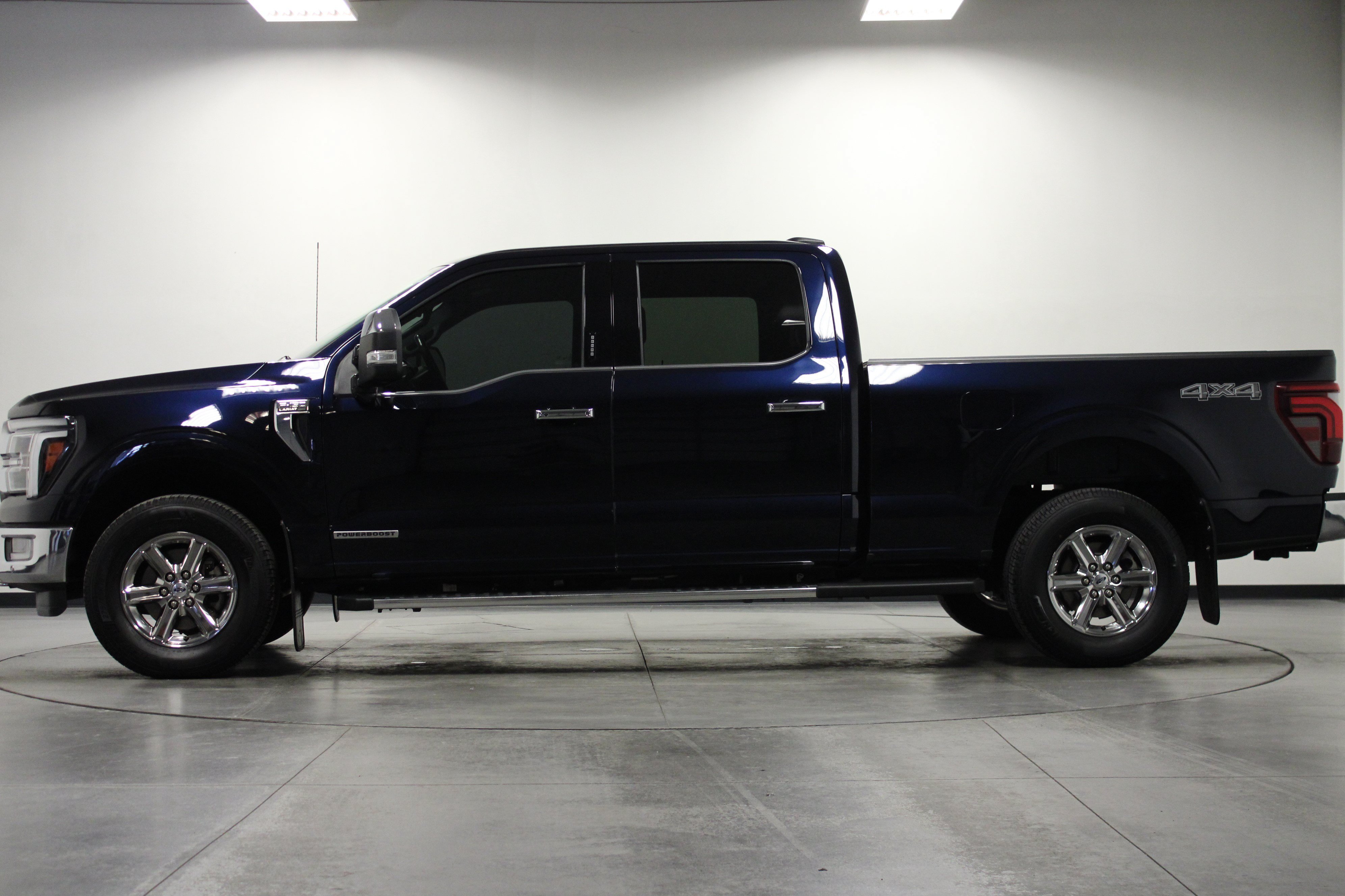 Used 2024 Antimatter Blue Metallic Ford LARIAT image 7