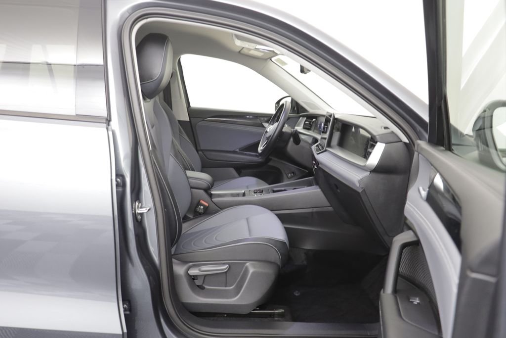 Used 2026 Gray Volkswagen 2.0T SE image 18