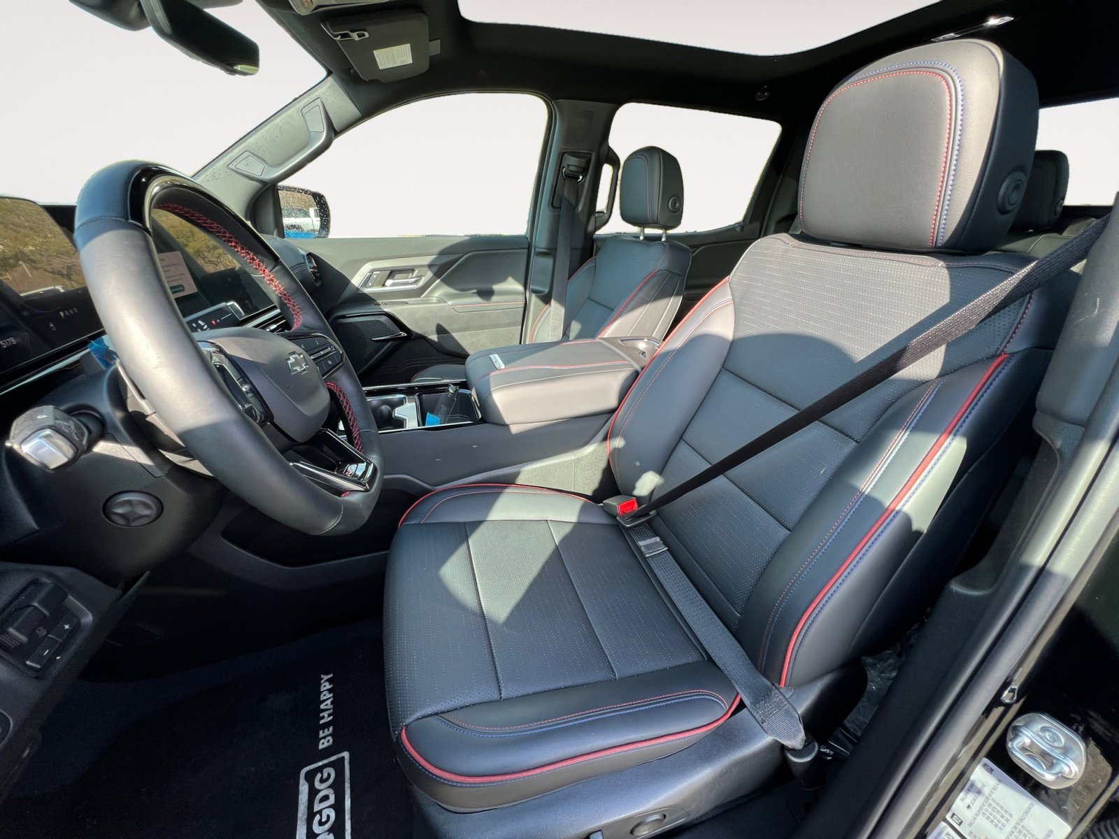 New 2024 Black Chevrolet RST image 10
