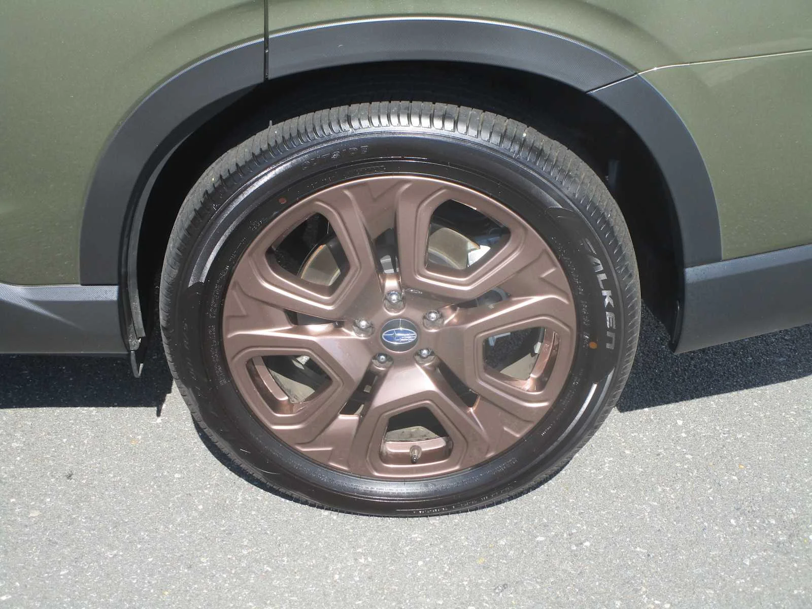 Used 2026 Autumn Green Metallic Subaru Limited Bronze Edition image 6