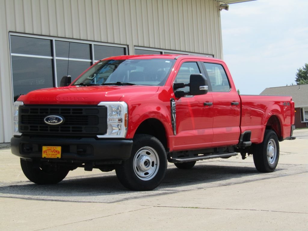 Used 2023 Red Ford XL image 12