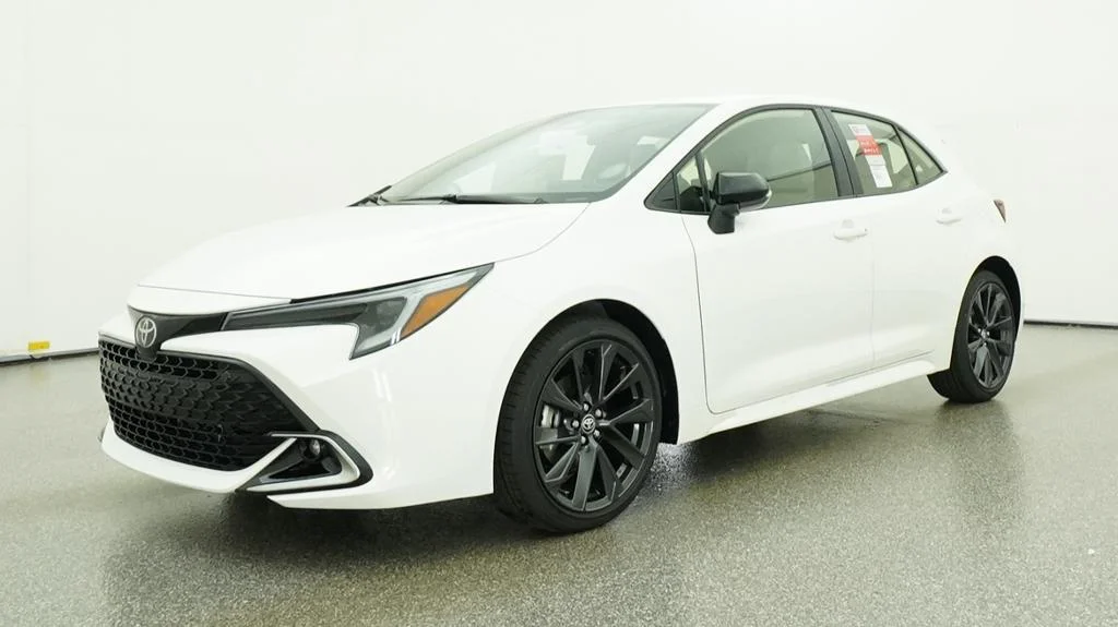 New 2026 Ice Cap Toyota XSE image 6