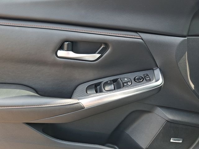 Used 2025 White Nissan SR image 10