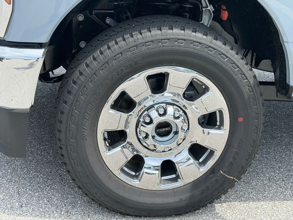 New 2026 Gray Ford King Ranch image 4