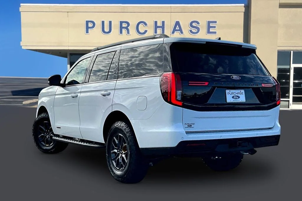 New 2026 Star White Metallic Tri-Coat Ford Tremor® image 3