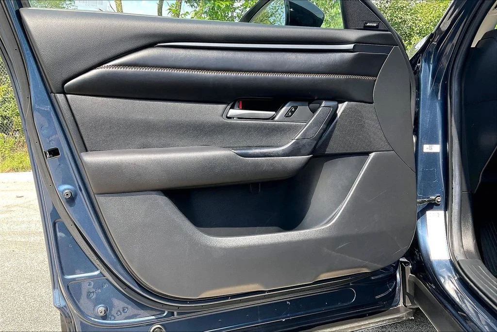 Used 2025 Blue Metallic Mazda Premium image 23