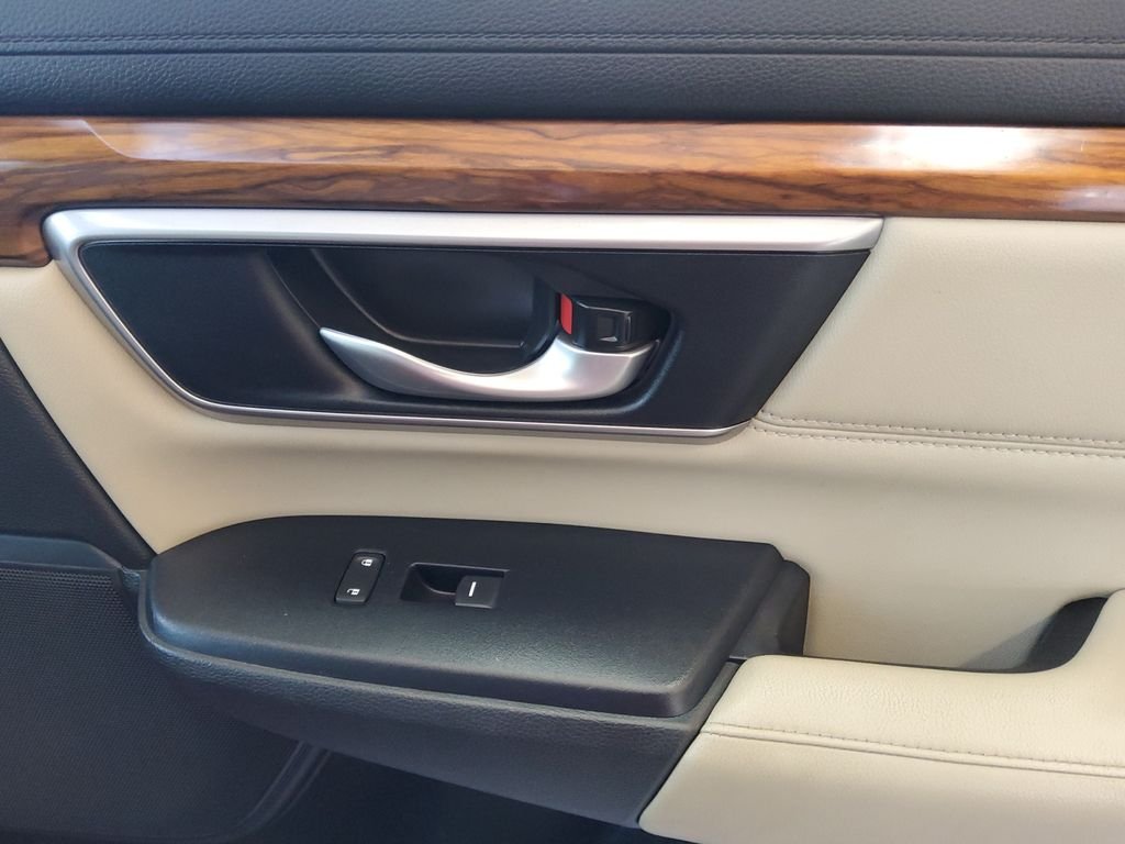 Used 2019 Red Honda Touring image 15