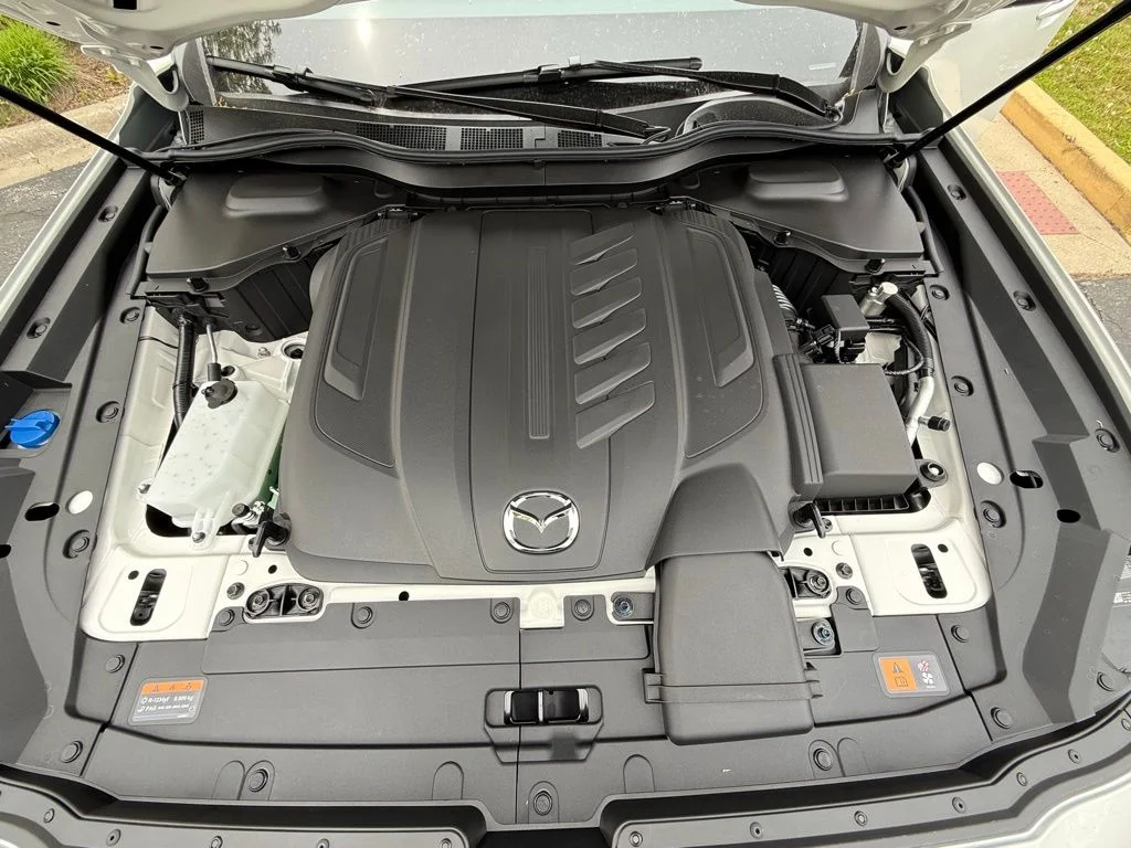 New 2026 White Mazda 3.3 Turbo Preferred image 28