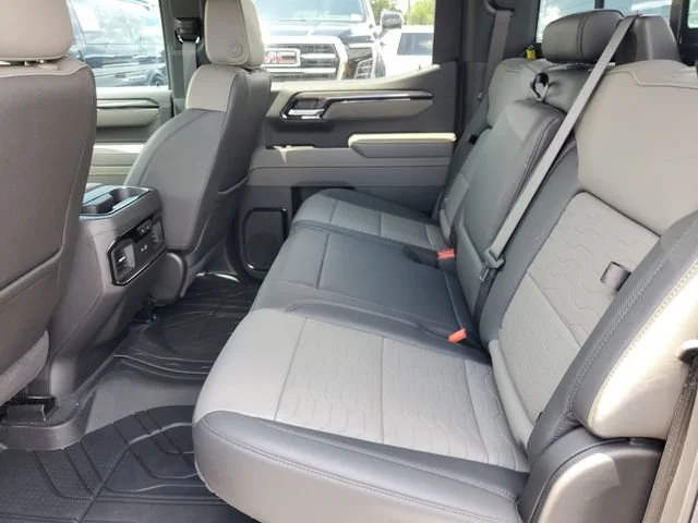 Used 2025 Cypress Gray Chevrolet ZR2 image 21