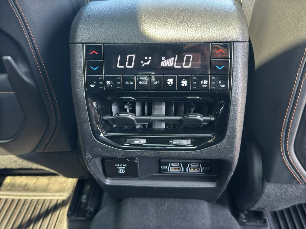 Used 2023 Black Clearcoat Jeep Summit Reserve image 6