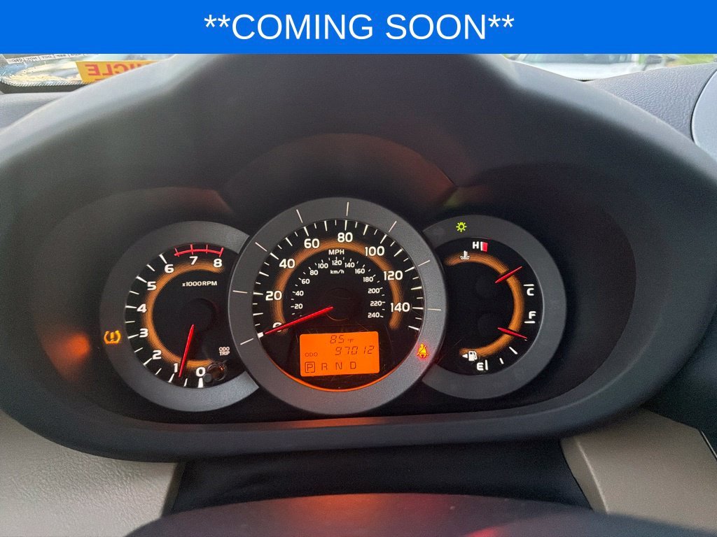 Used 2010  Toyota Limited image 14