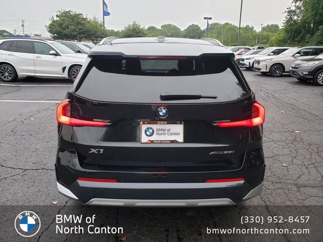 New 2027 Black Sapphire Metallic BMW xDrive28i image 4