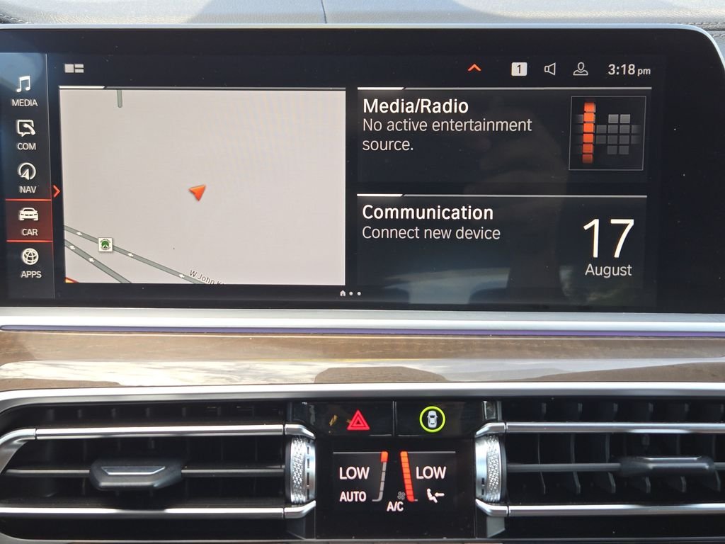 Used 2021 Blue BMW xDrive40i image 18