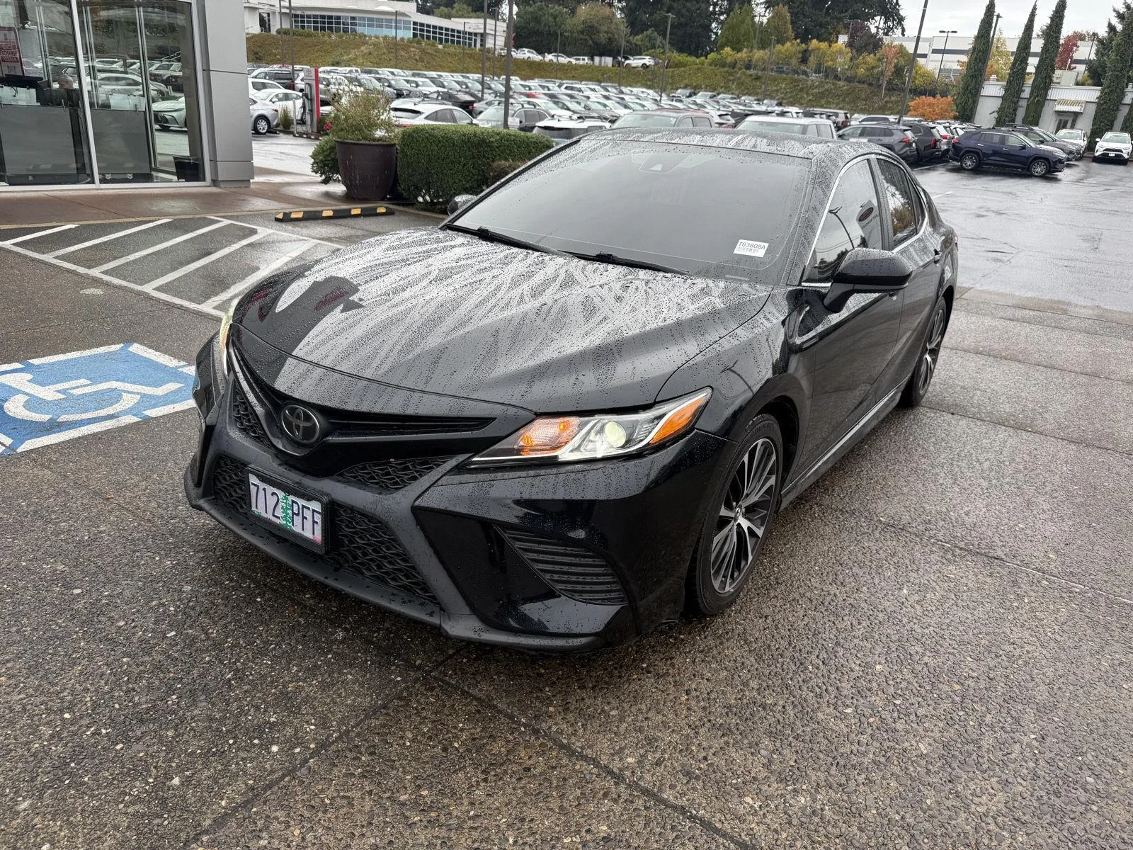 Used 2019 Midnight Black Metallic Toyota SE image 1