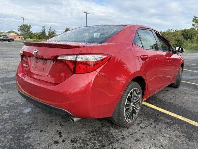Used 2014 Barcelona Red Metallic Toyota S Plus image 14