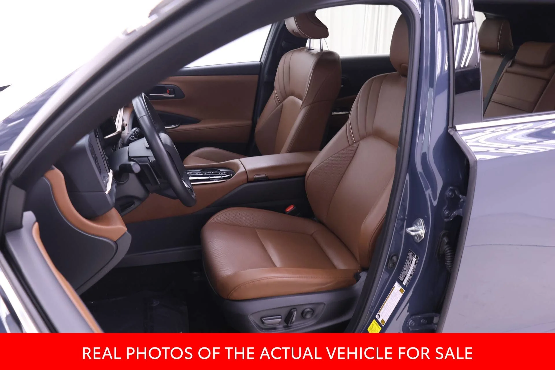 Certified Used 2025 White Toyota XLE image 4