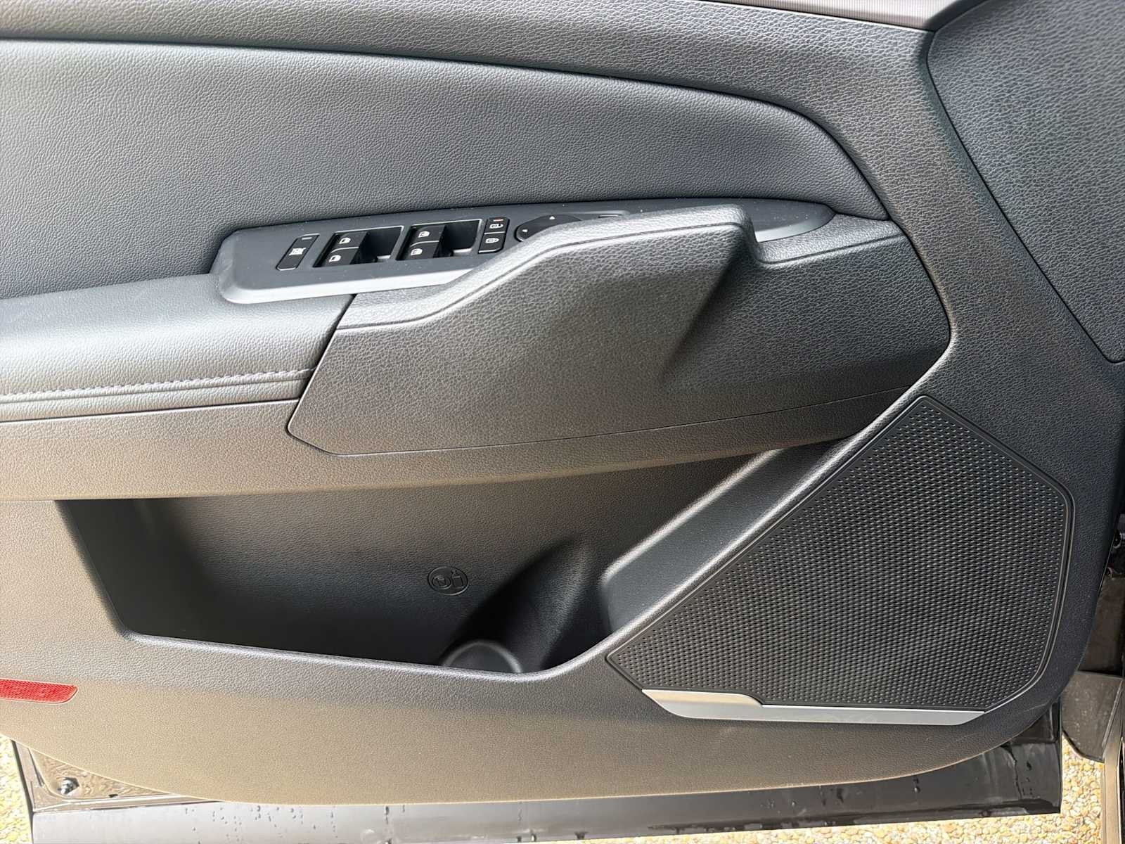 2026 Kia Sportage EX - Photo 25