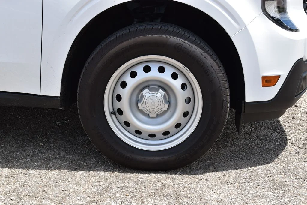 Used 2026 Oxford White Ford XL image 4
