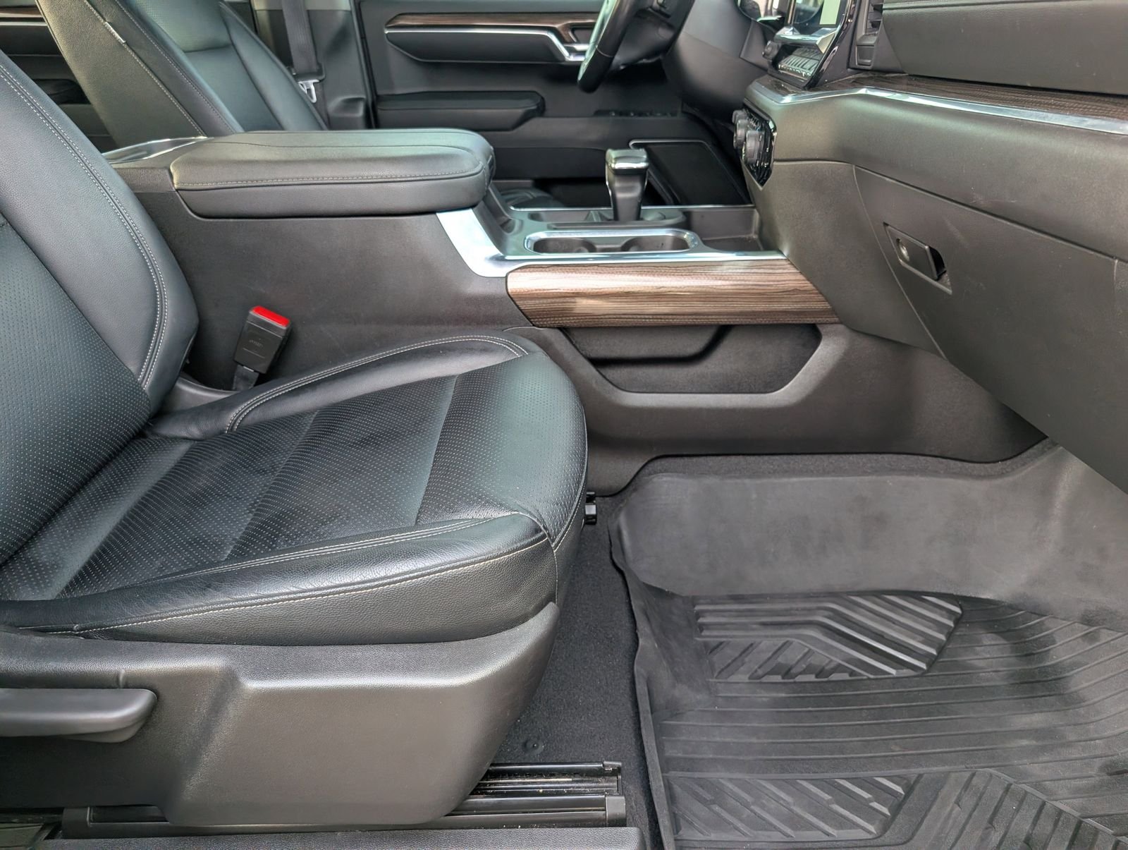 Used 2023 Summit White Chevrolet RST image 27