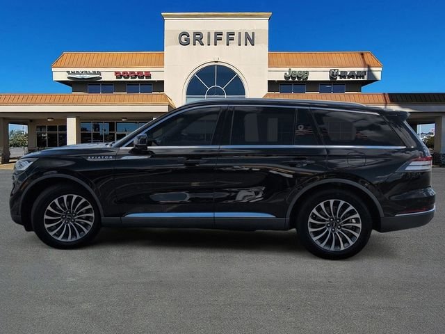 Used 2021 Black Lincoln Reserve image 10