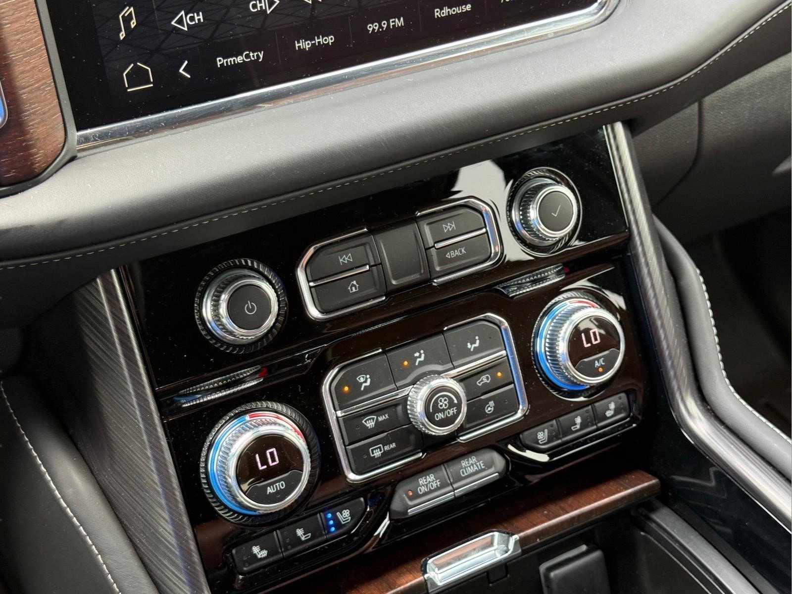 Used 2023 Onyx Black GMC Denali Ultimate image 23