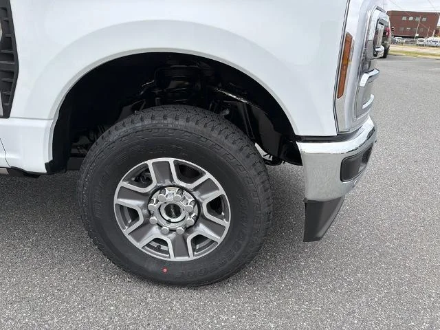 New 2026 Oxford White Ford F-250® Lariat® image 4