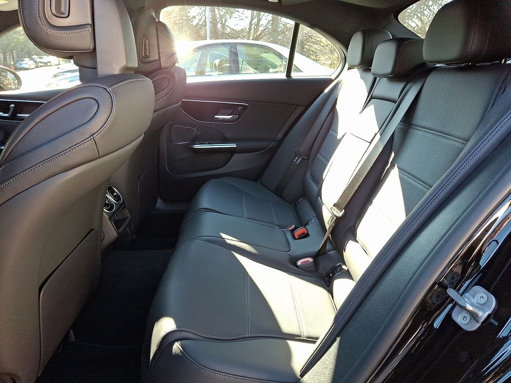 2025 Mercedes-Benz C-Class Sedan C 300 - Photo 10