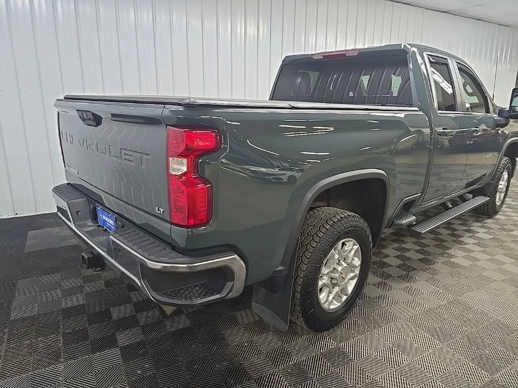 Used 2025 Gray Chevrolet LT image 10