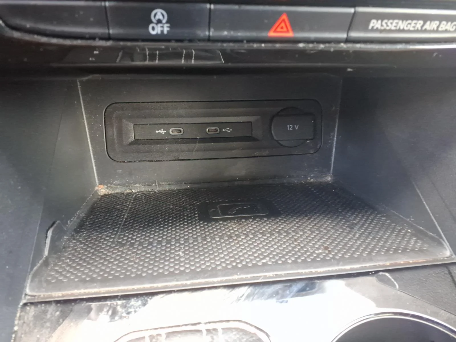 Used 2021 Black Volkswagen 3.6L V6 SEL 4MOTION image 12