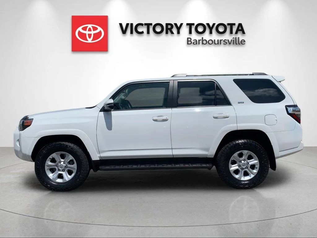 Used 2023 White Toyota SR5 Premium image 2