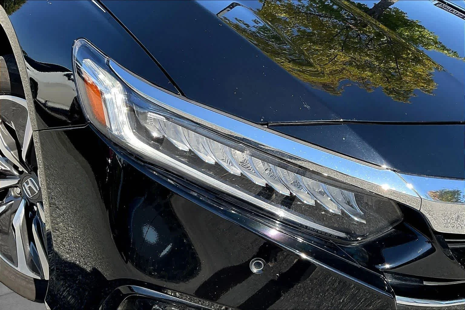 Used 2021 Crystal Black Pearl Honda EX-L image 28