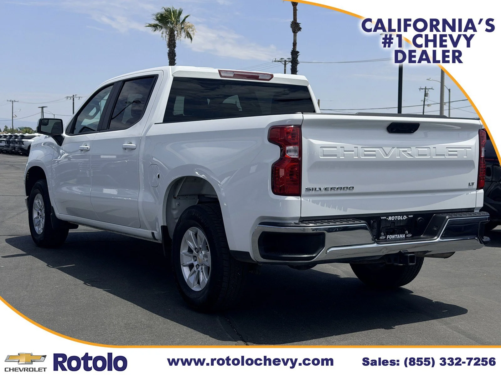 Used 2025 Summit White Chevrolet LT image 4