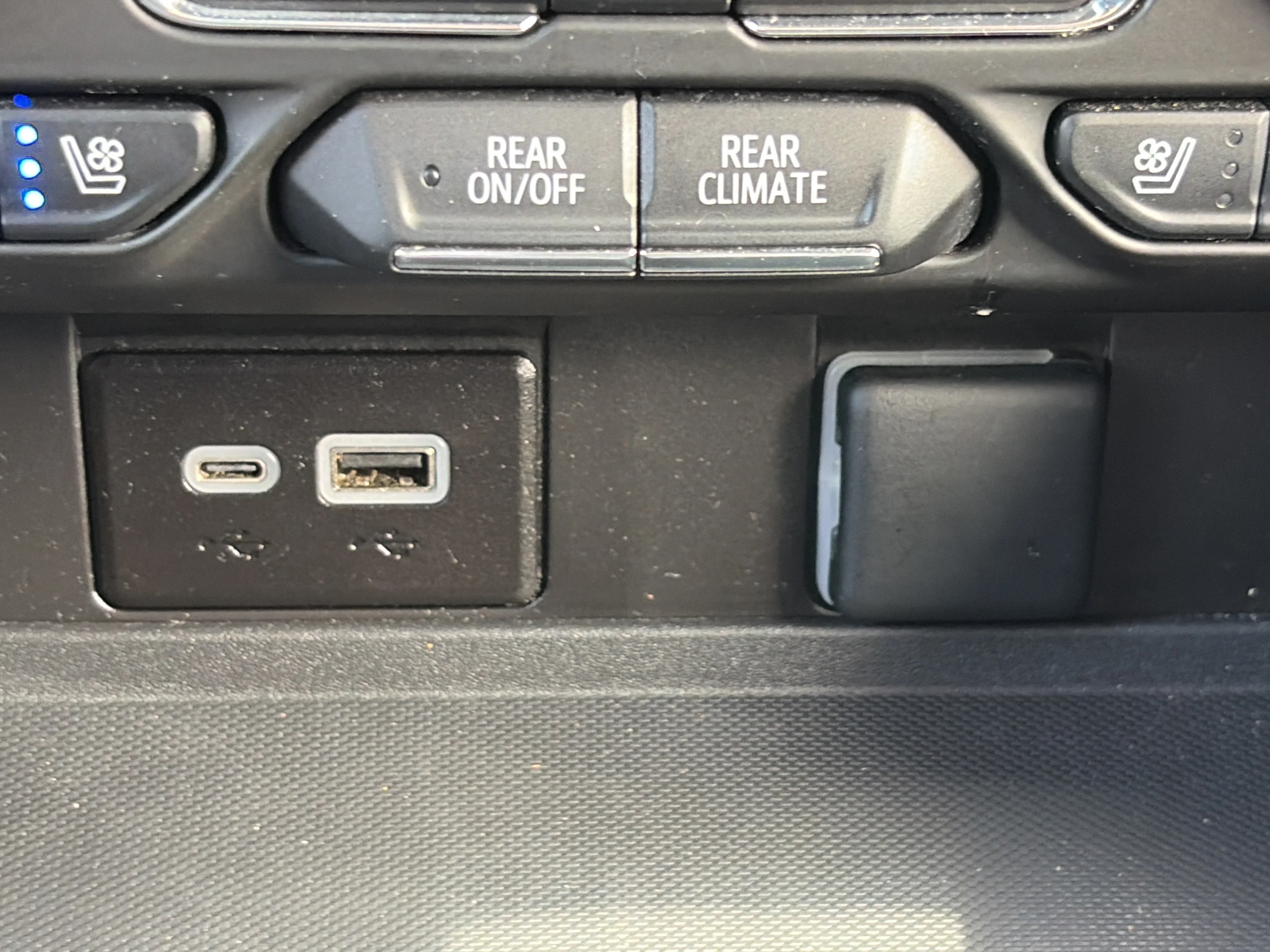 Used 2024 Dark Ash Metallic Chevrolet Premier image 17