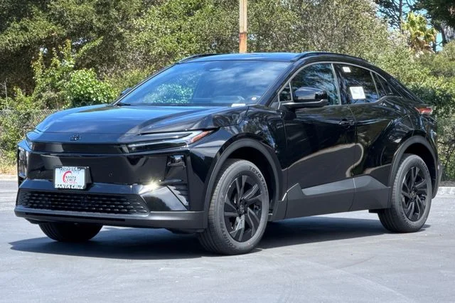 2026 Toyota C-HR SE - Photo 8