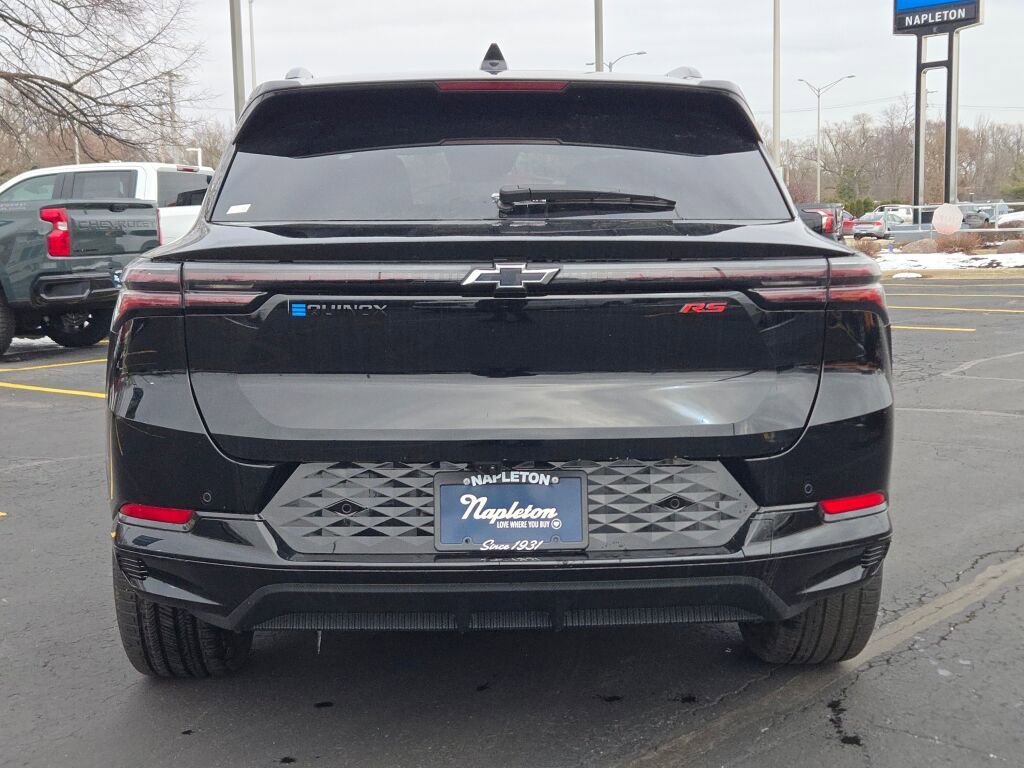 2025 Chevrolet Equinox EV RS - Photo 13