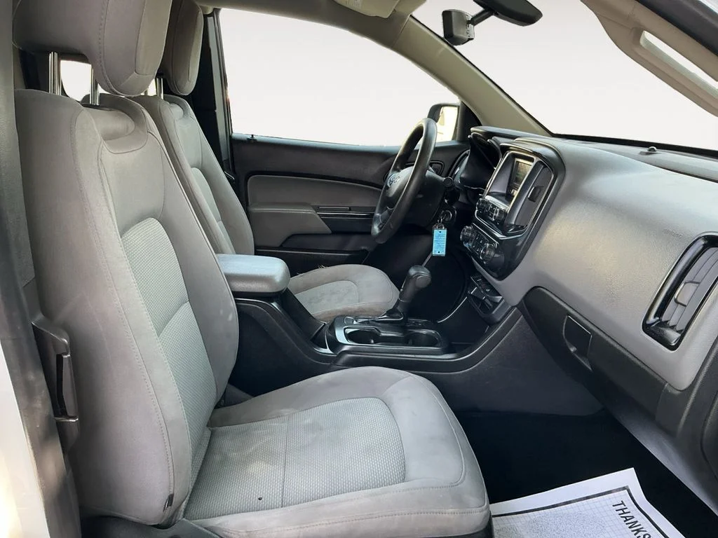 Used 2016 White Chevrolet Work Truck image 18