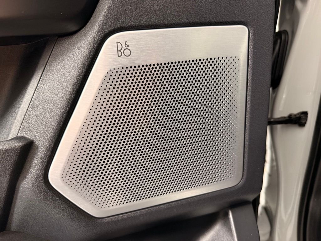 Used 2023 White Ford Raptor image 18
