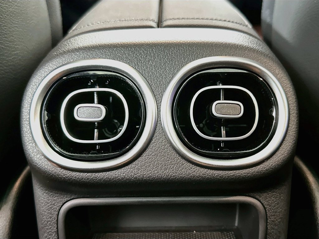 Used 2026 Gray Mercedes-Benz GLC 300 image 25