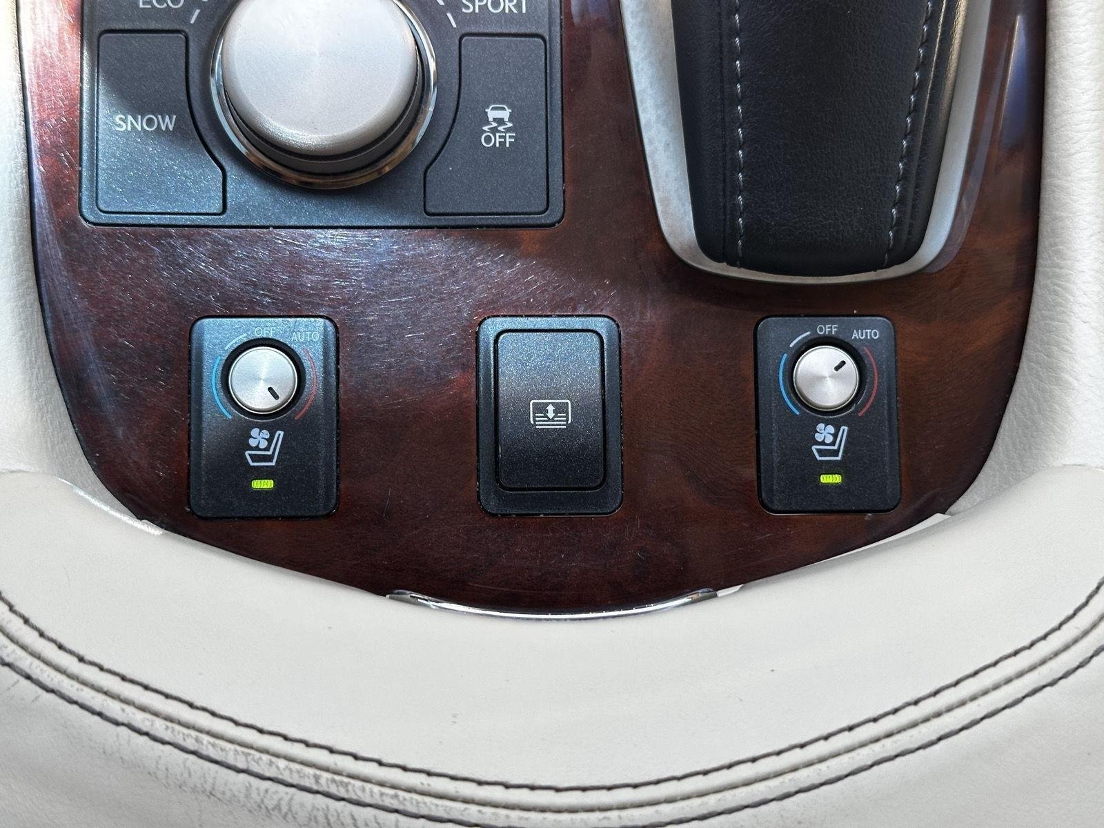 Used 2013 Satin Cashmere Metallic Lexus  image 31
