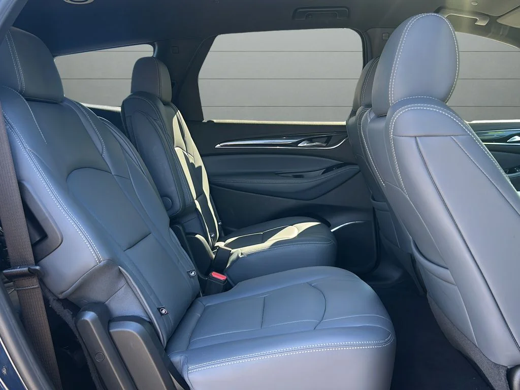 Used 2023 Blue Buick Essence image 13