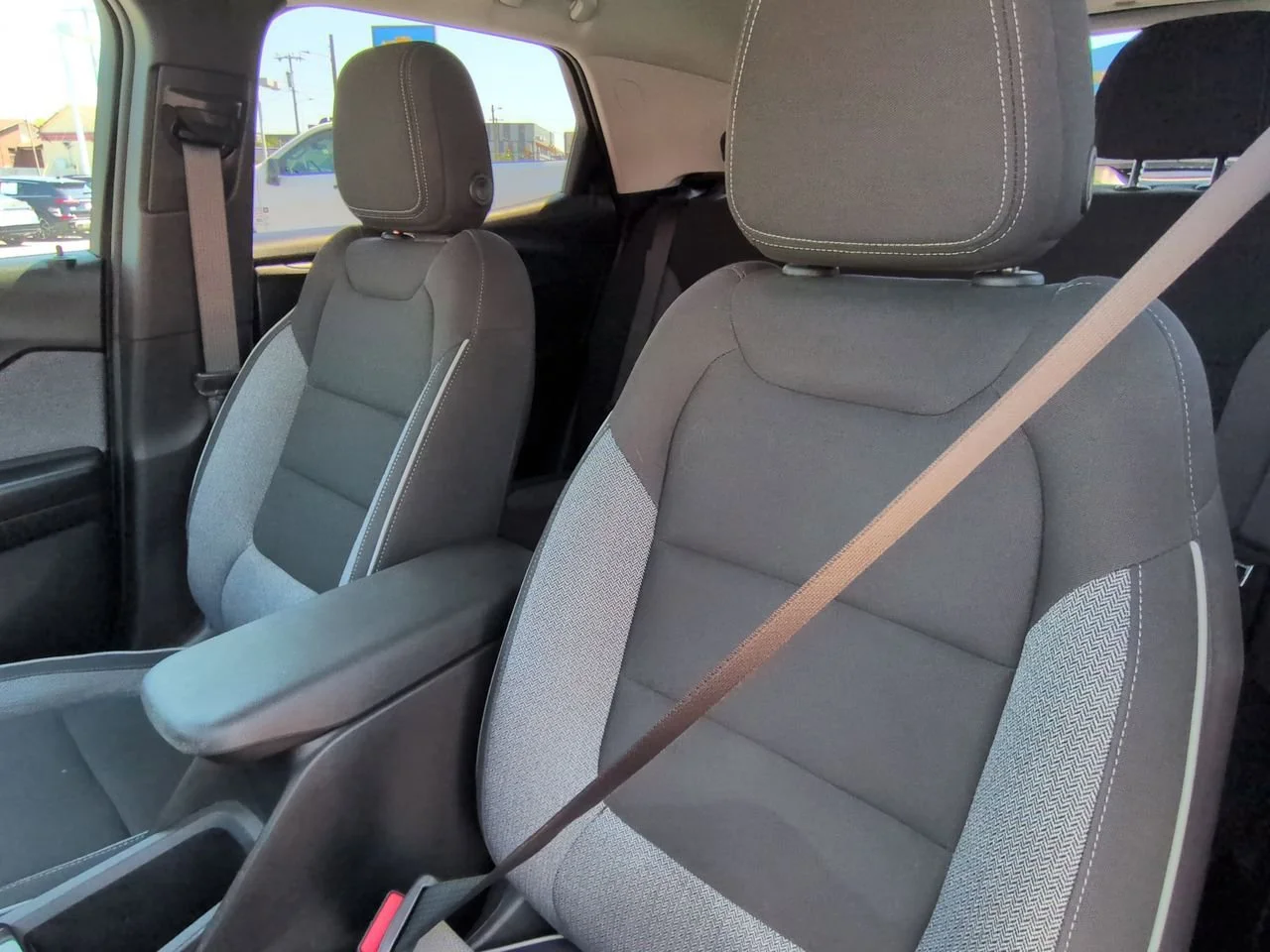 Used 2023 Mosaic Black Metallic Chevrolet LT image 18