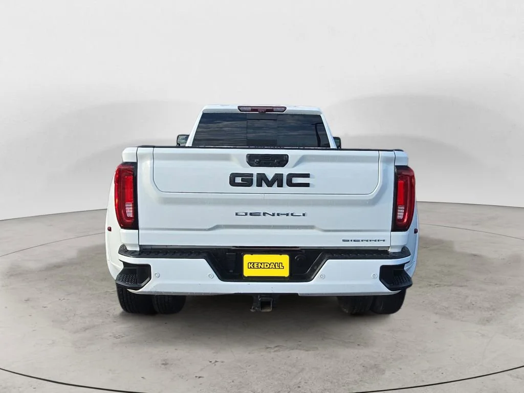 Used 2022 Summit White GMC Denali DRW image 4
