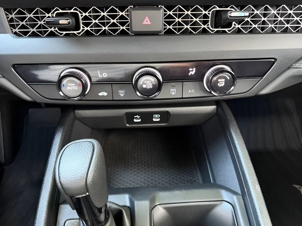 Used 2025 Black Honda LX image 19