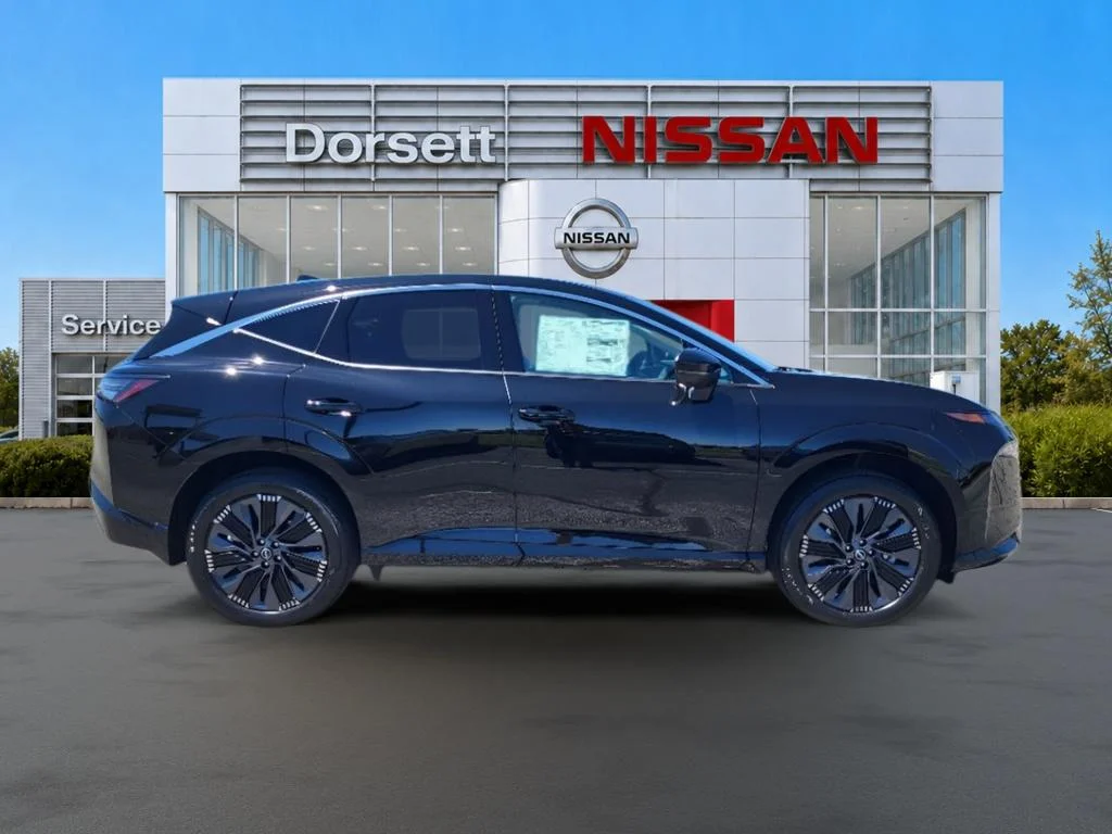 New 2026 Super Black Nissan Platinum image 5