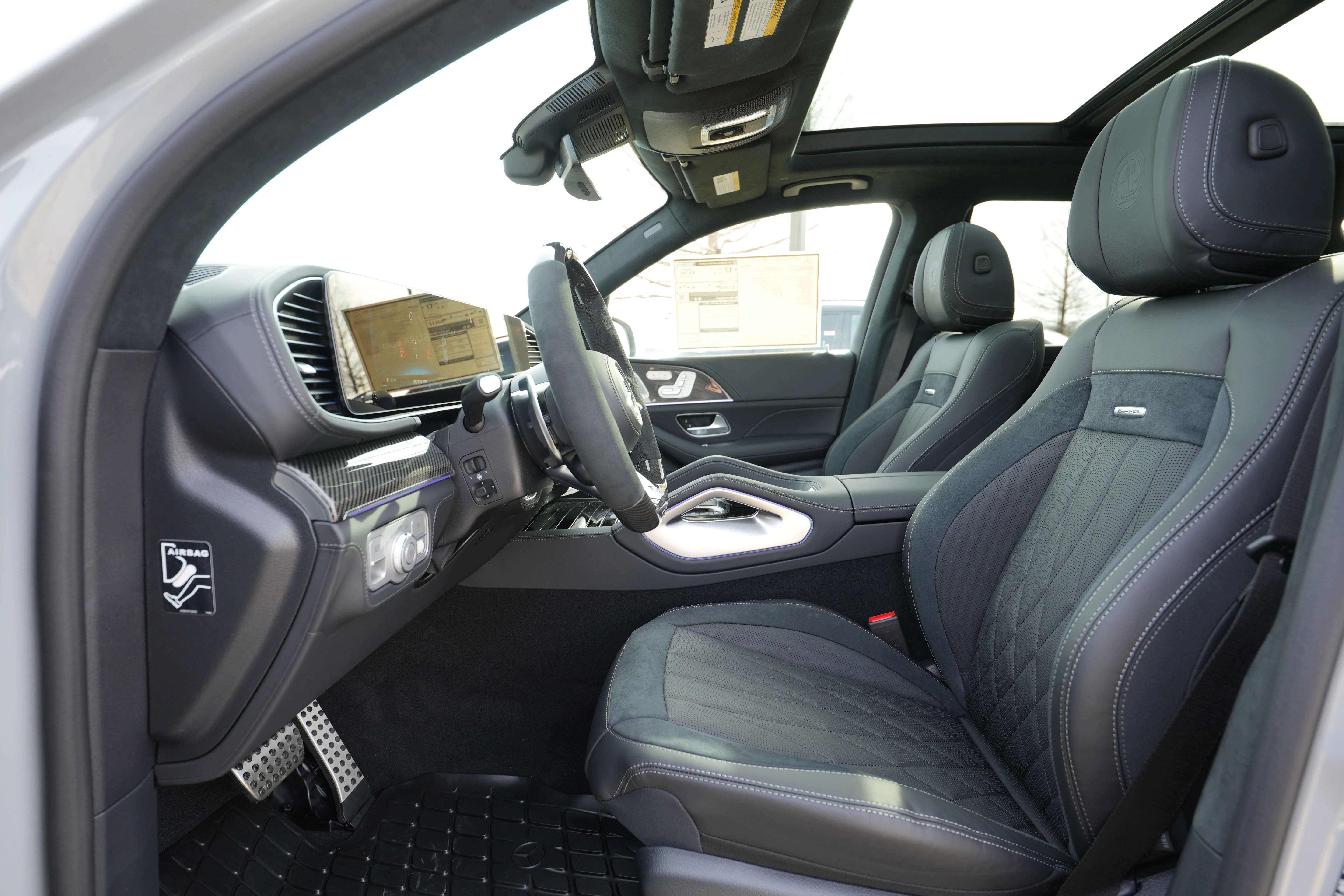 New 2026 MANUFAKTUR Alpine Grey Mercedes-Benz AMG® GLE 63 S image 45