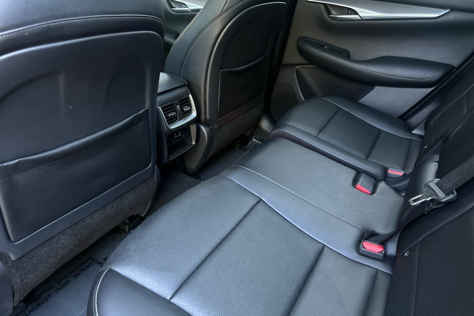 Used 2022 Graphite Shadow INFINITI LUXE image 4