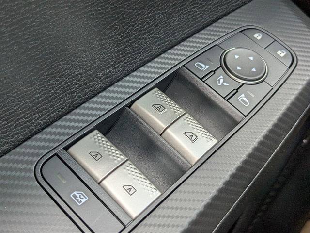Used 2025 Graphite Gray Mitsubishi SEL image 22