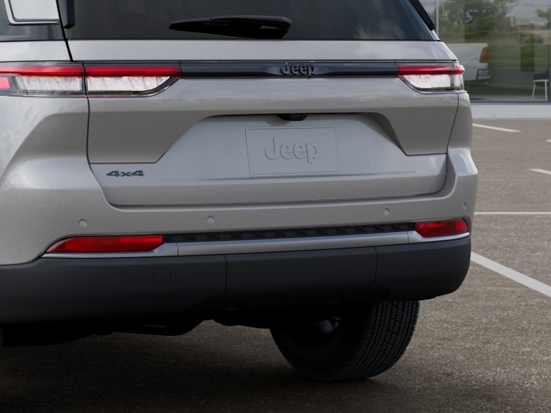 New 2026 Silver Zynith Jeep Altitude image 13